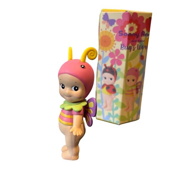 SONNY ANGEL Butterfly, 2022 Bug's World Series Mini Figure Opened Blind Box - Picture 1 of 6